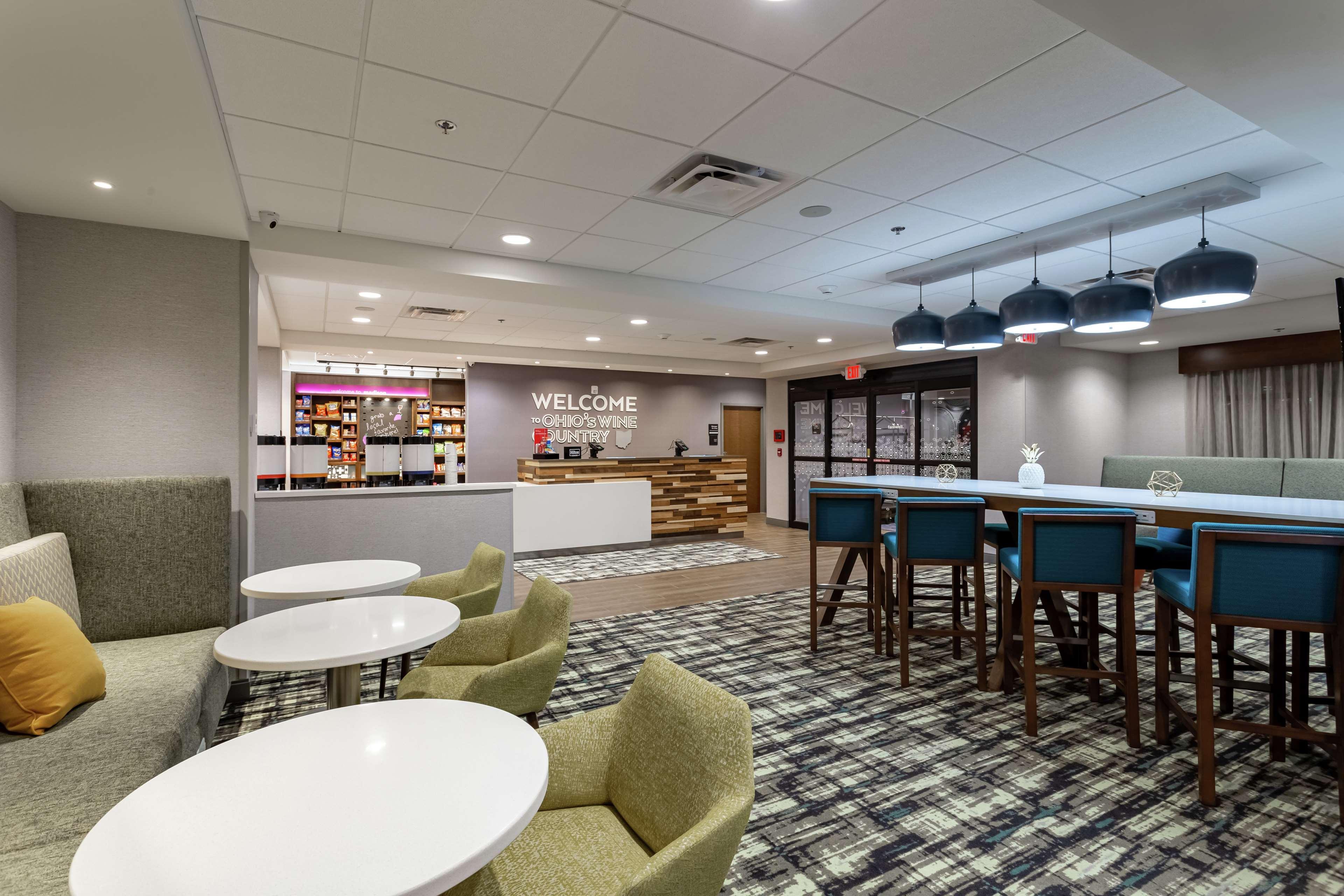 Hampton Inn Madison, Oh Esterno foto