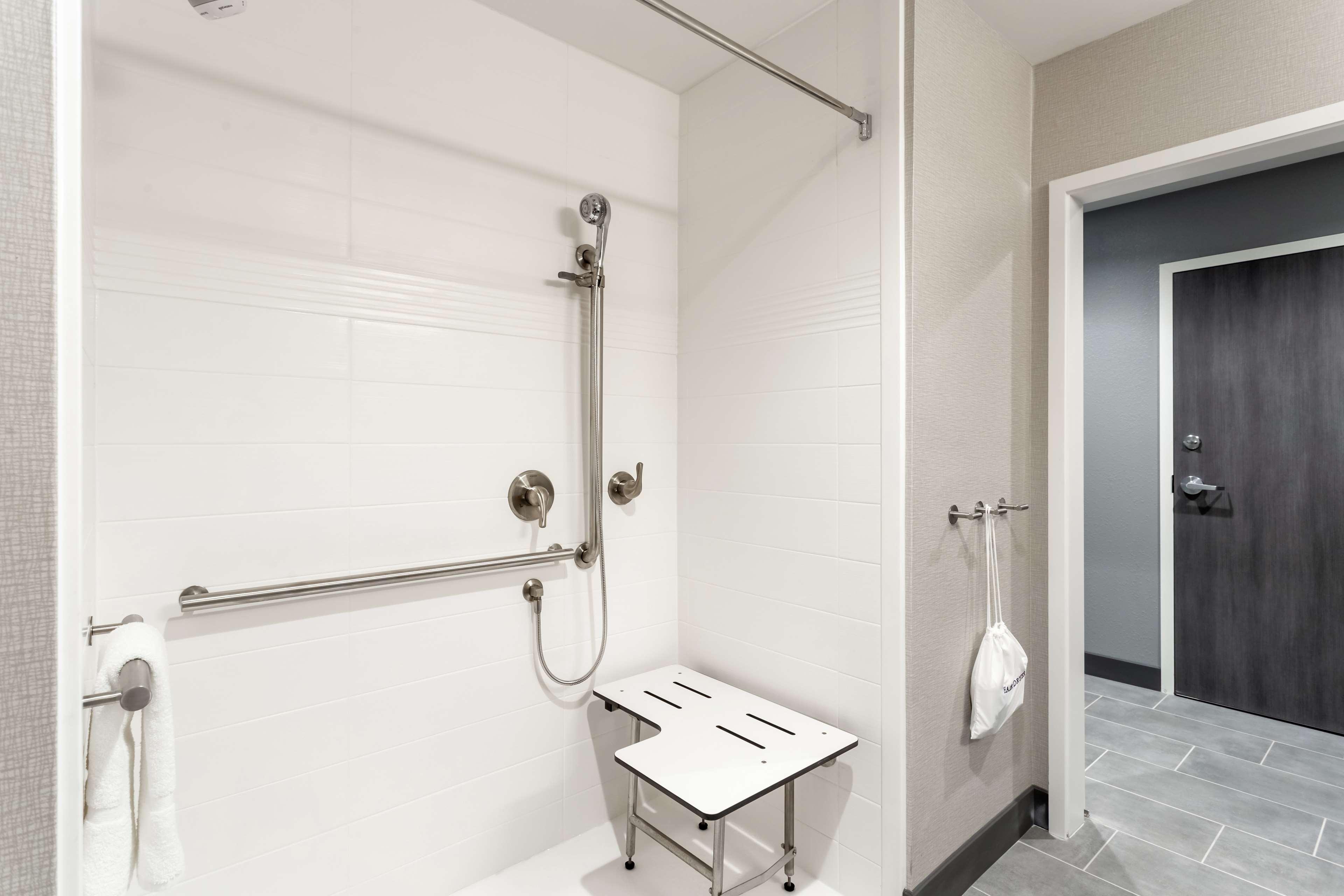 Hampton Inn Madison, Oh Esterno foto