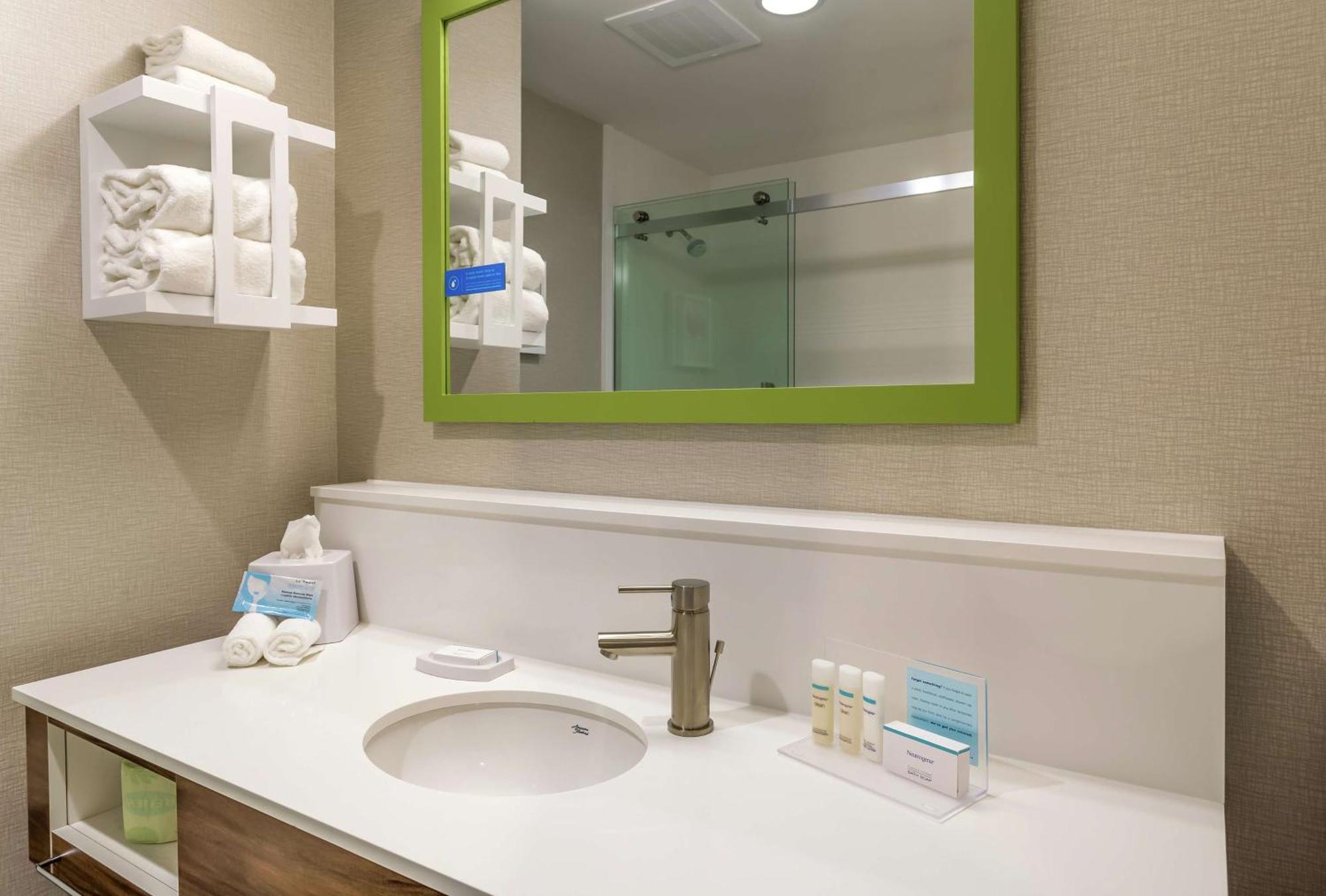 Hampton Inn Madison, Oh Esterno foto